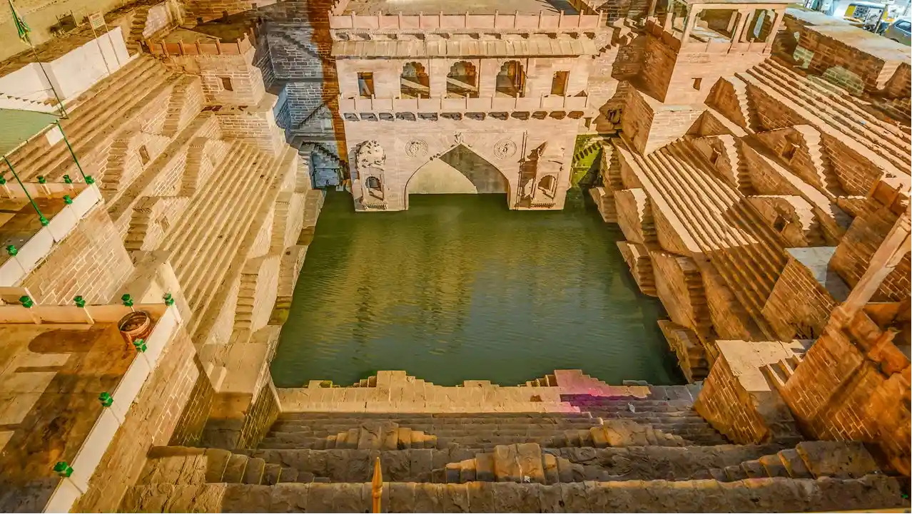 Toorji Ka Jhalra (Stepwell)